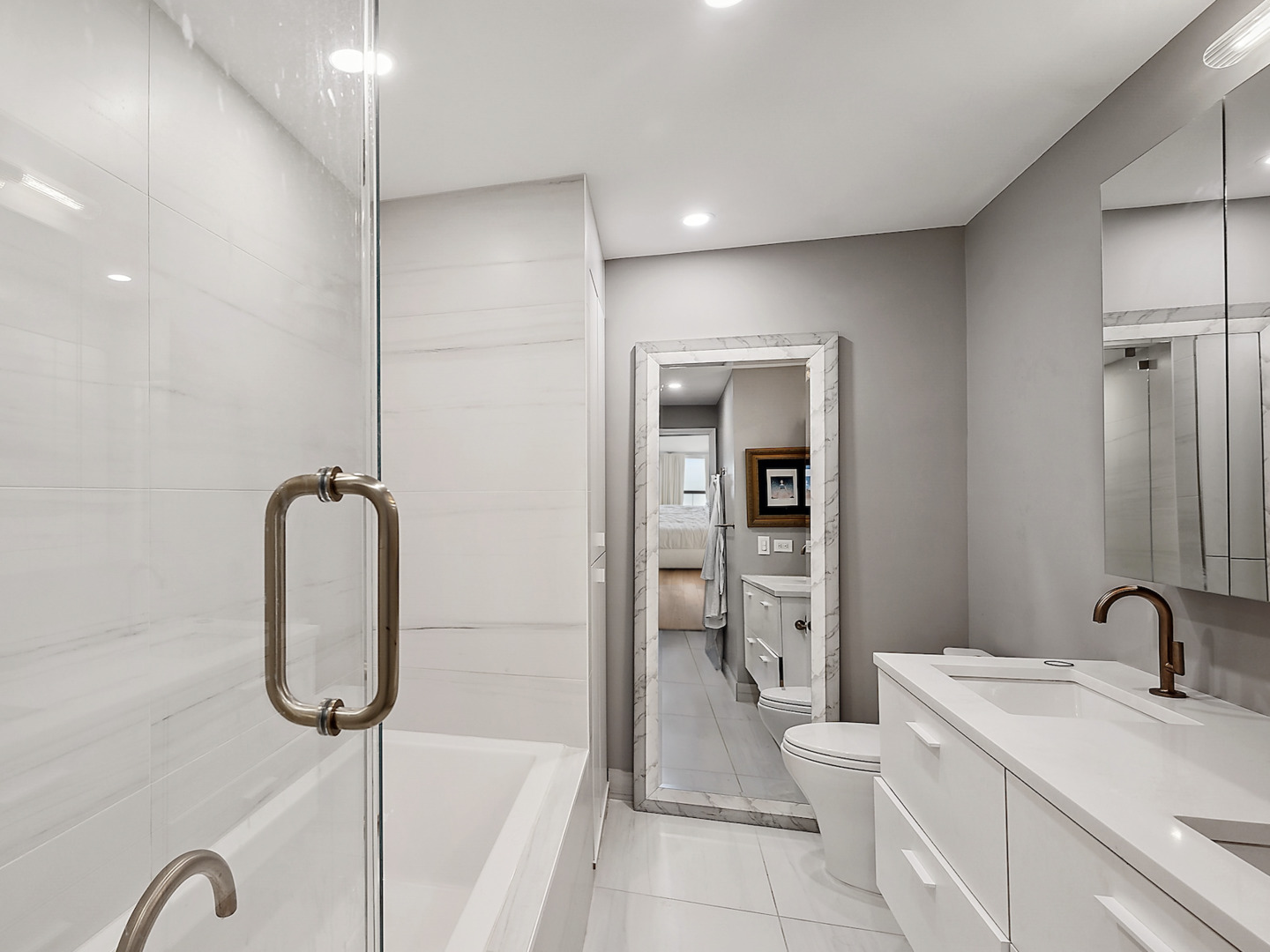 1240 N Lake Shore Drive Unit: 23B