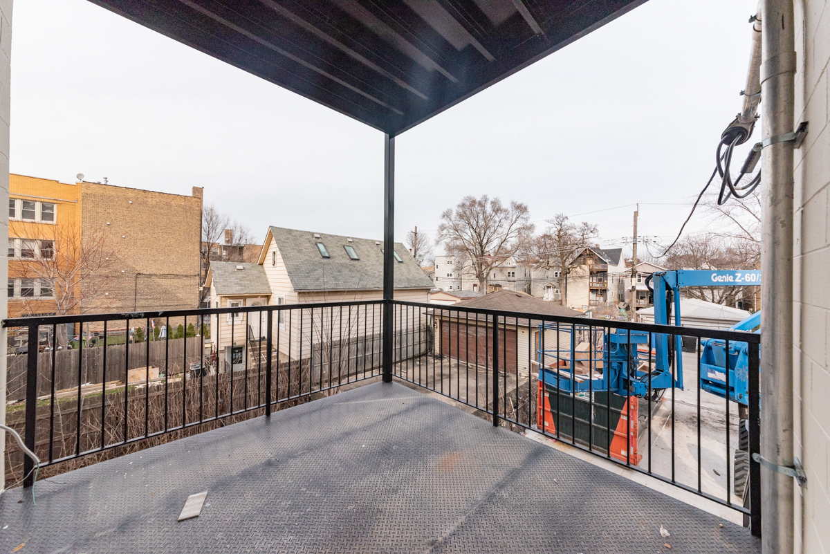 1629 N Spaulding Avenue Unit: 3
