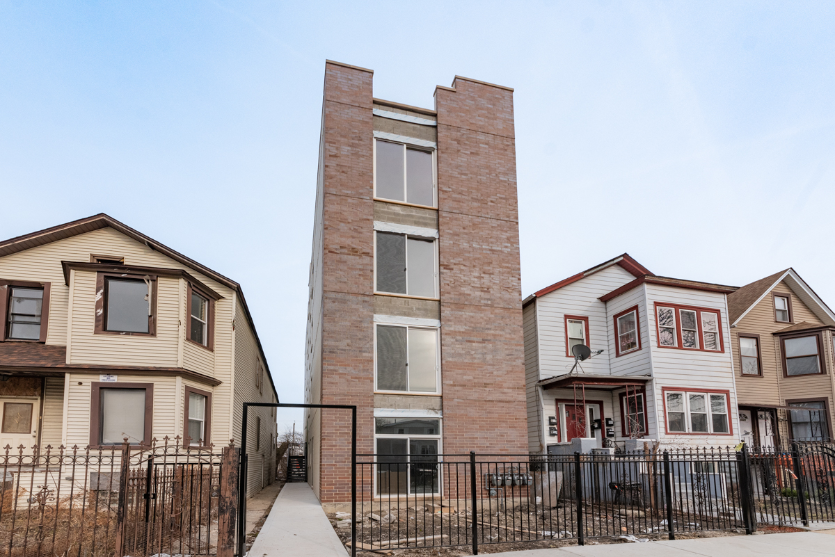1629 N Spaulding Avenue Unit: 3