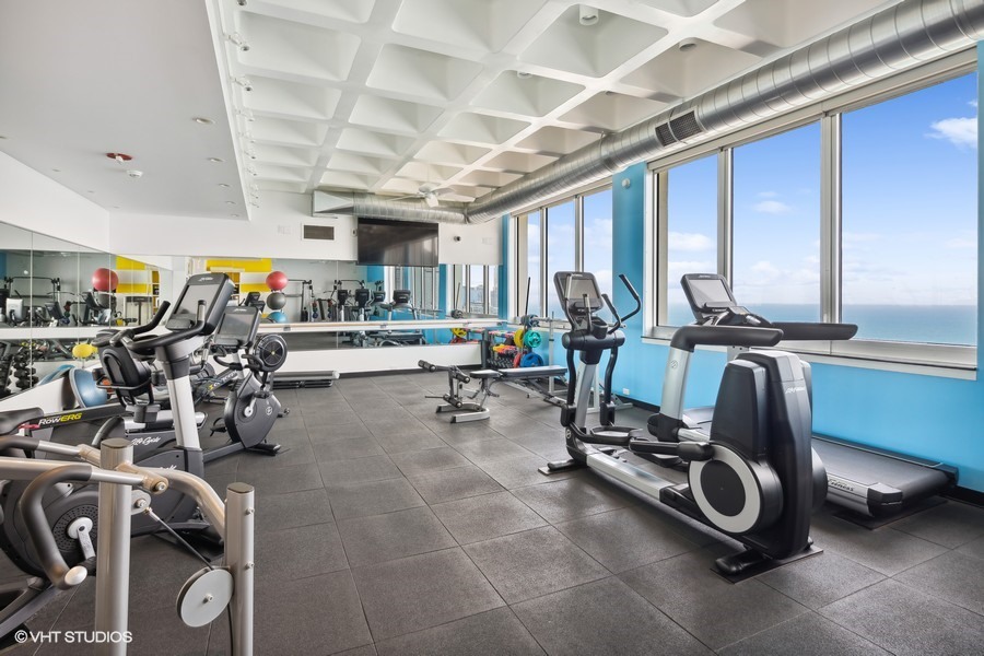 1300 N Lake Shore Drive Unit: 21D