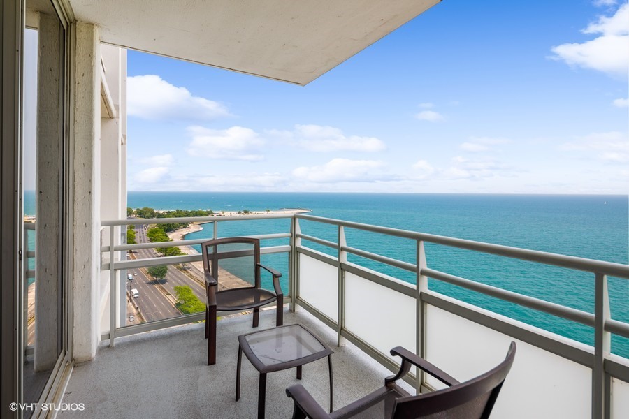 1300 N Lake Shore Drive Unit: 21D