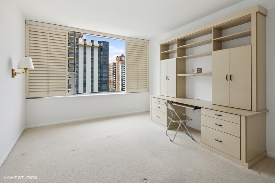 1300 N Lake Shore Drive Unit: 21D