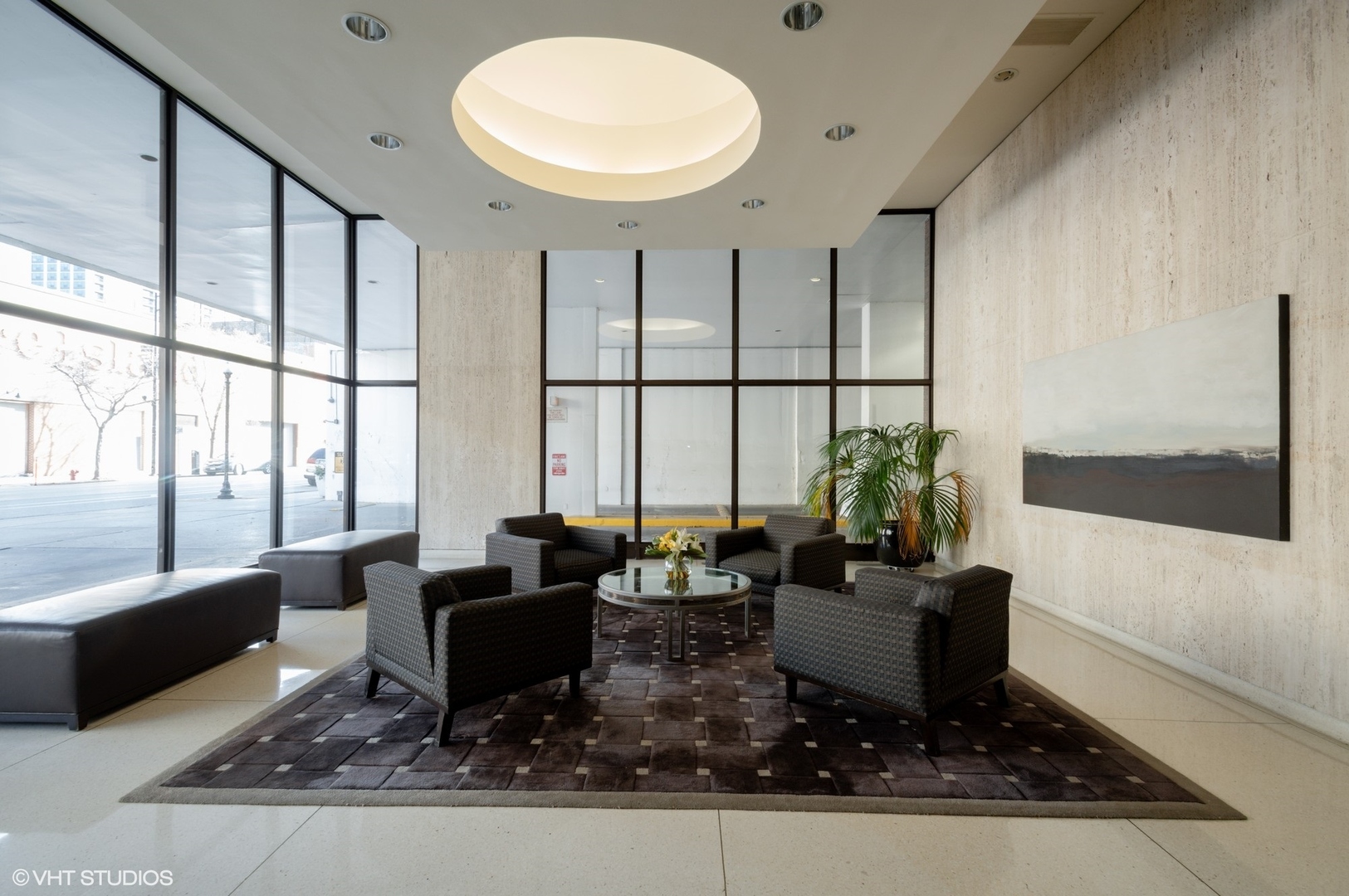 1636 N WELLS Street Unit: 2708