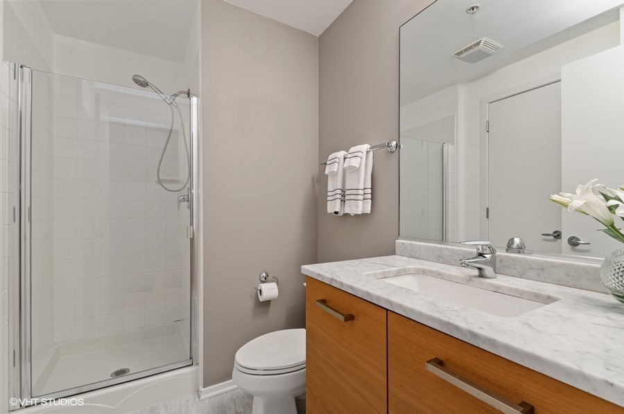 500 W Superior Street Unit: 1209