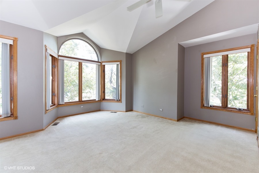 1001 W Dickens Avenue Unit: 1001