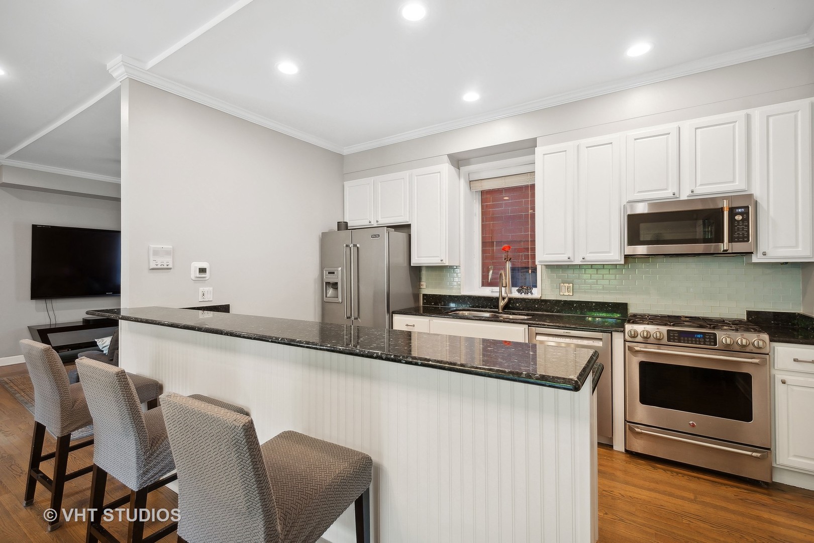 1712 N Wood Street Unit: 1W