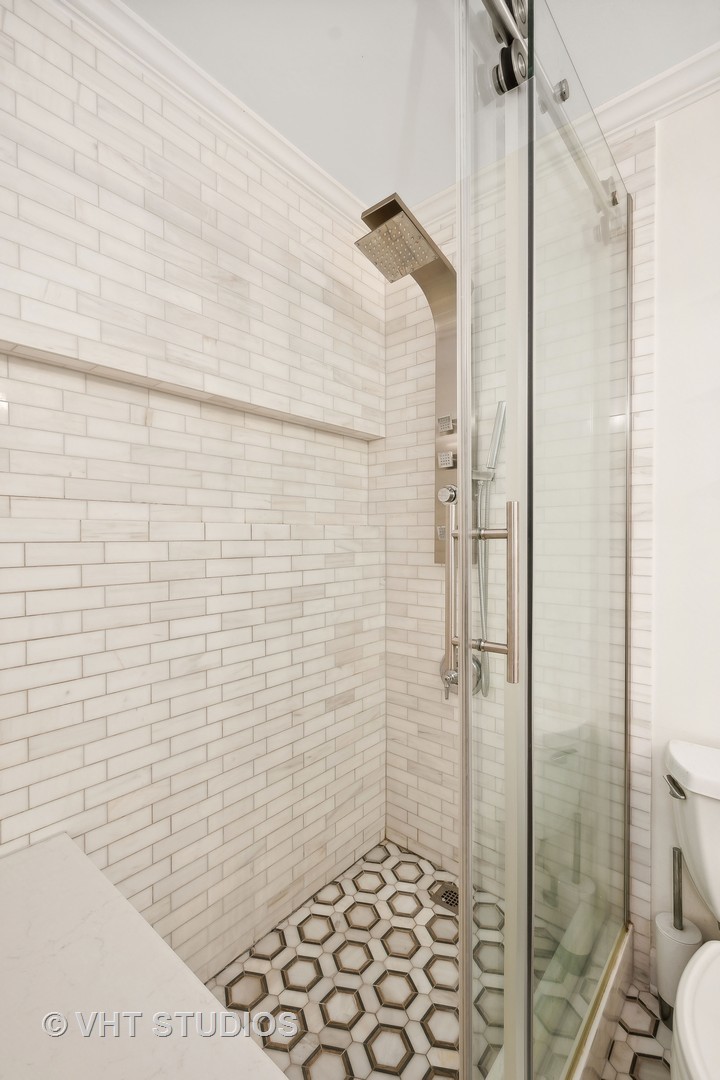 1712 N Wood Street Unit: 1W