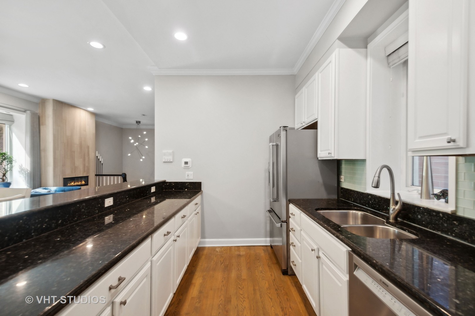 1712 N Wood Street Unit: 1W