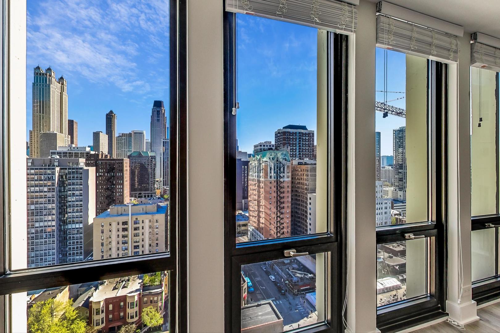 1 E Scott Street Unit: 2106