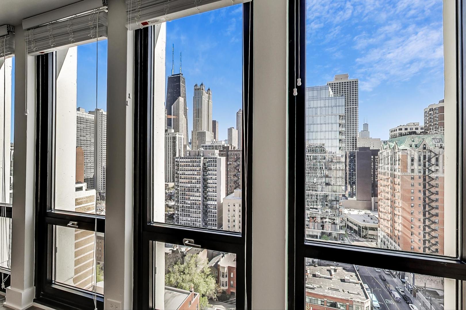 1 E Scott Street Unit: 2106
