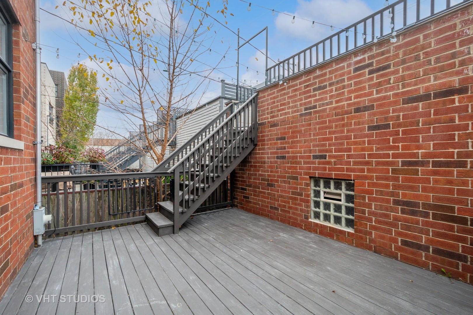 1940 W Erie Street