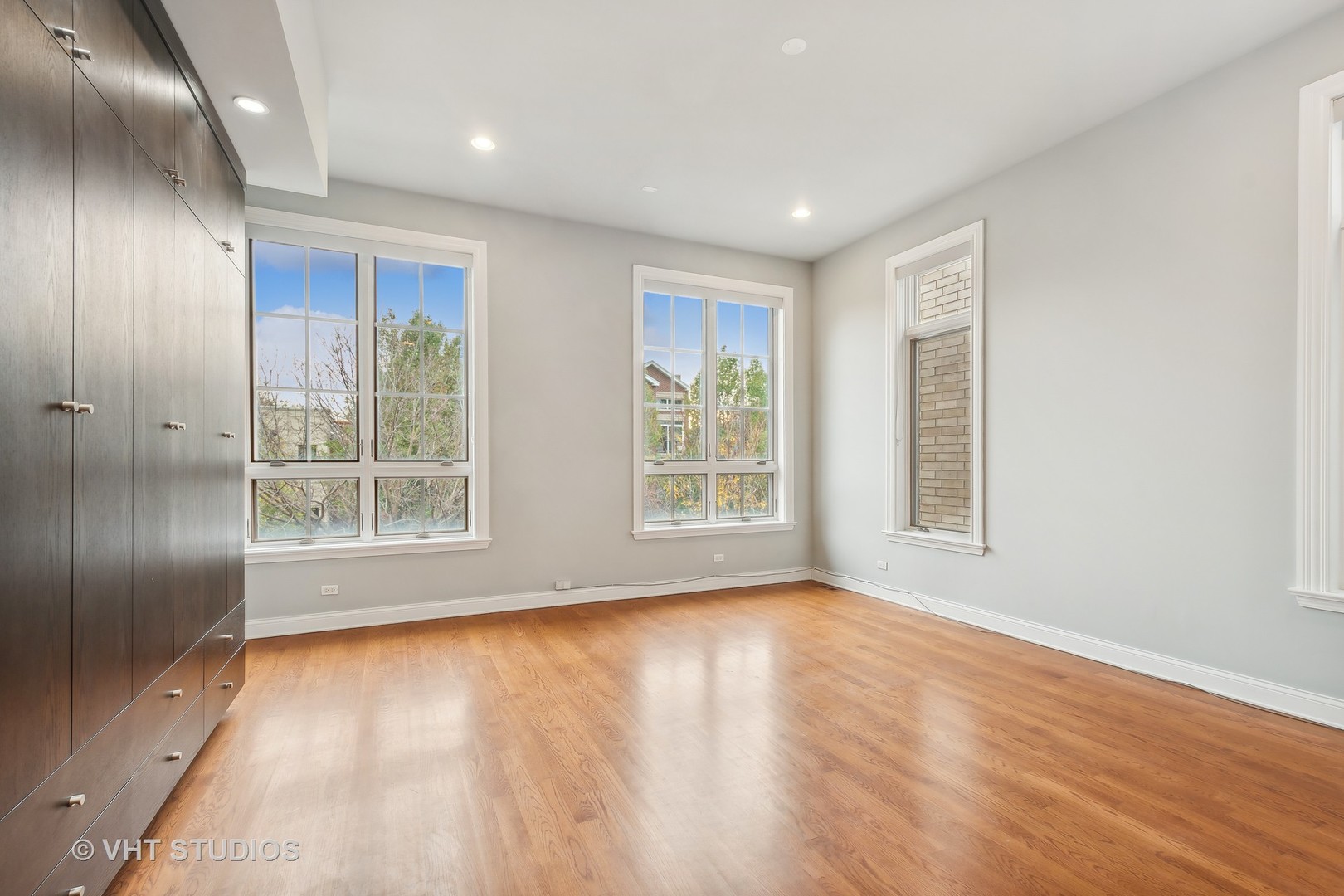 1940 W Erie Street