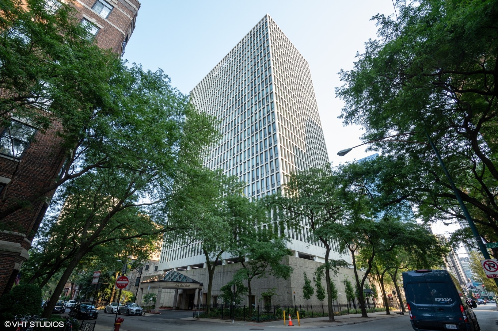 1 E Scott Street Unit: 1505
