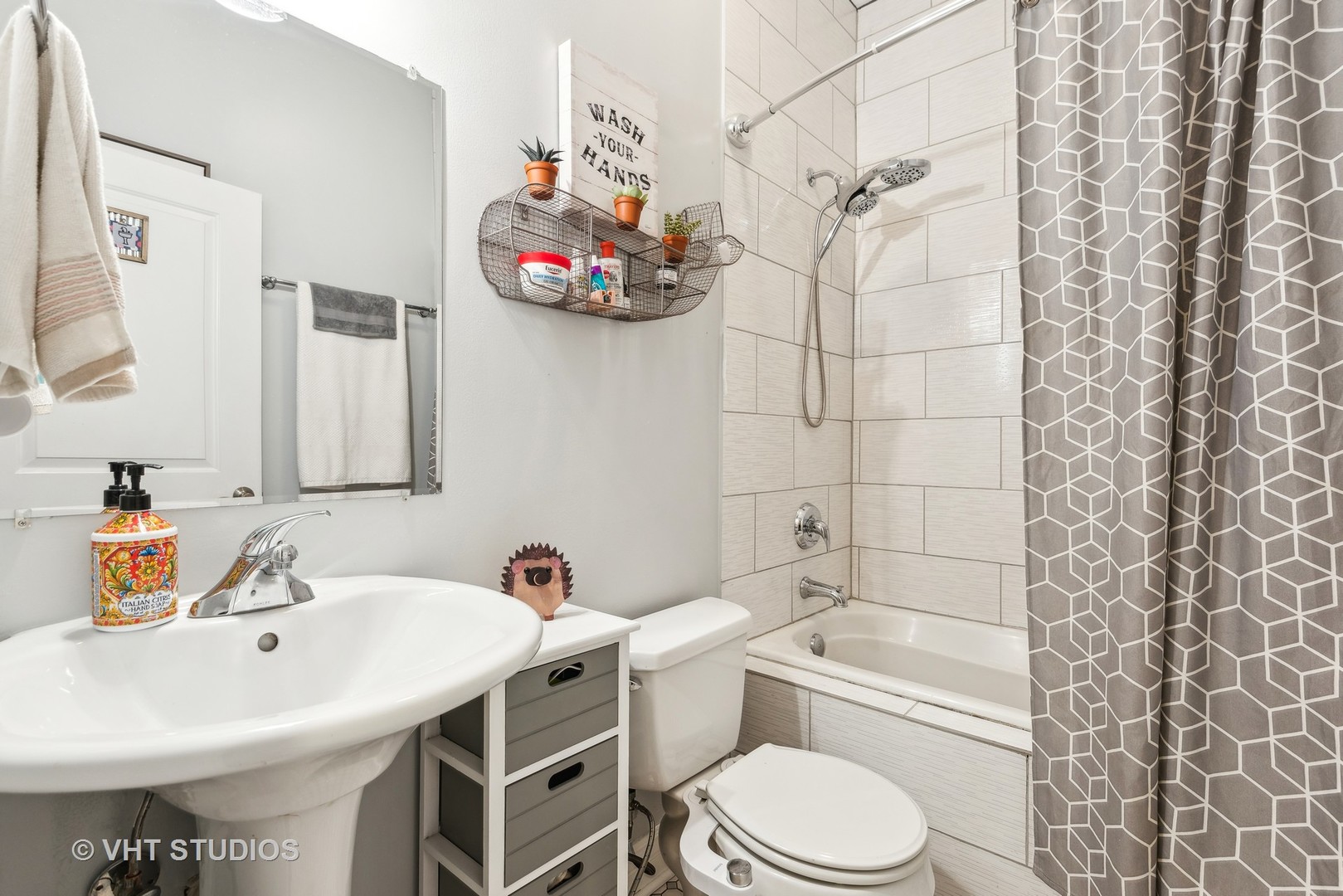 2704 W Cortez Street Unit: 1