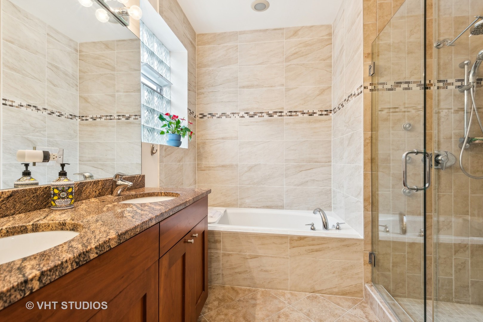 2704 W Cortez Street Unit: 1