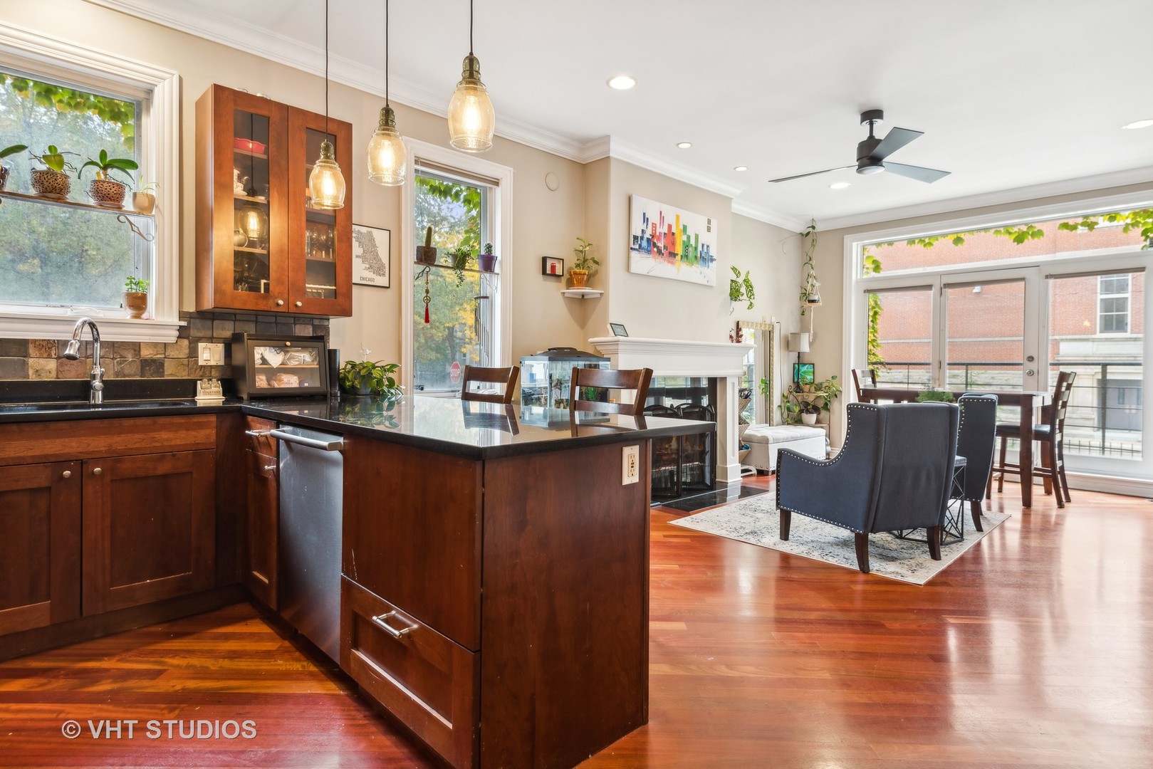 2704 W Cortez Street Unit: 1