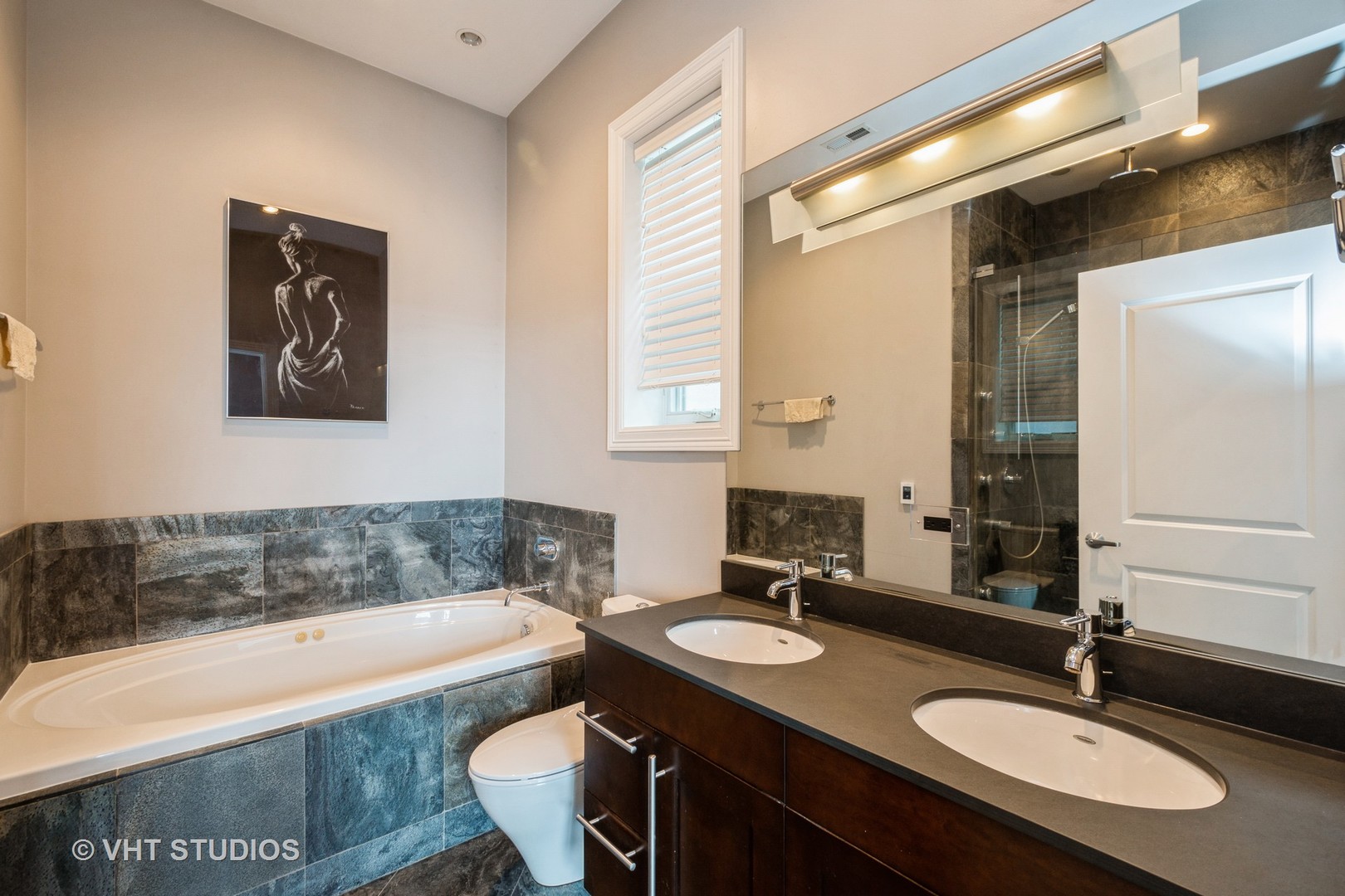 1448 N Western Avenue Unit: 4A