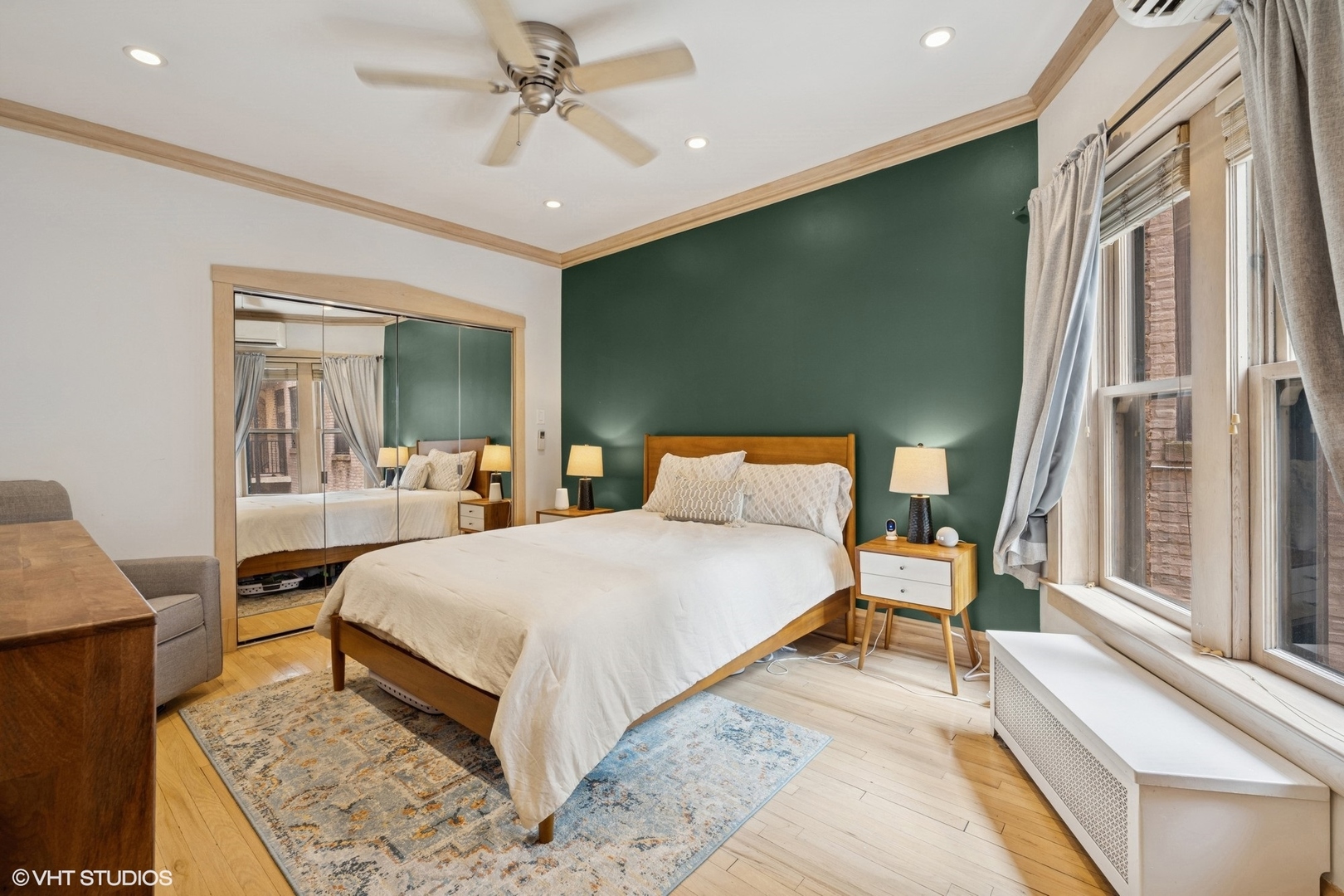 622 W Waveland Avenue Unit: 2W