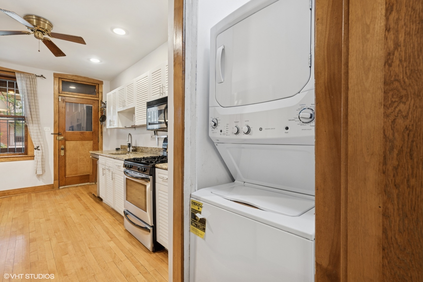 622 W Waveland Avenue Unit: 2W