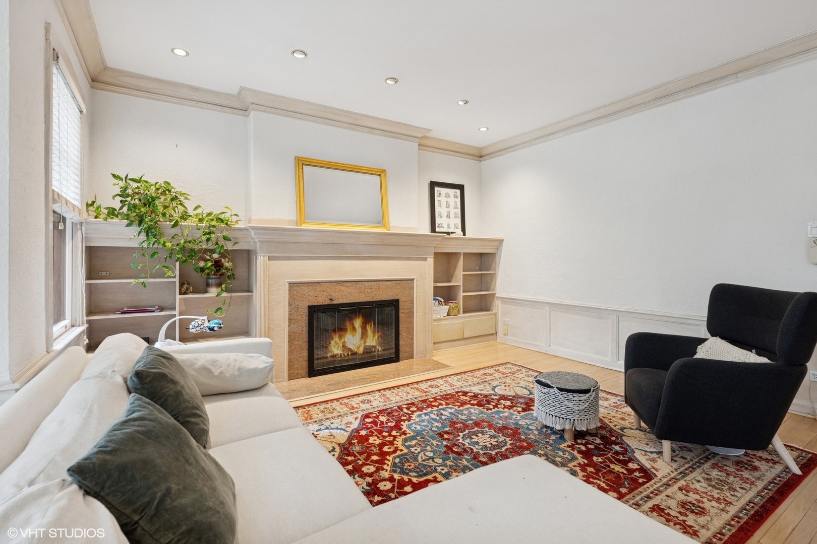 622 W Waveland Avenue Unit: 2W