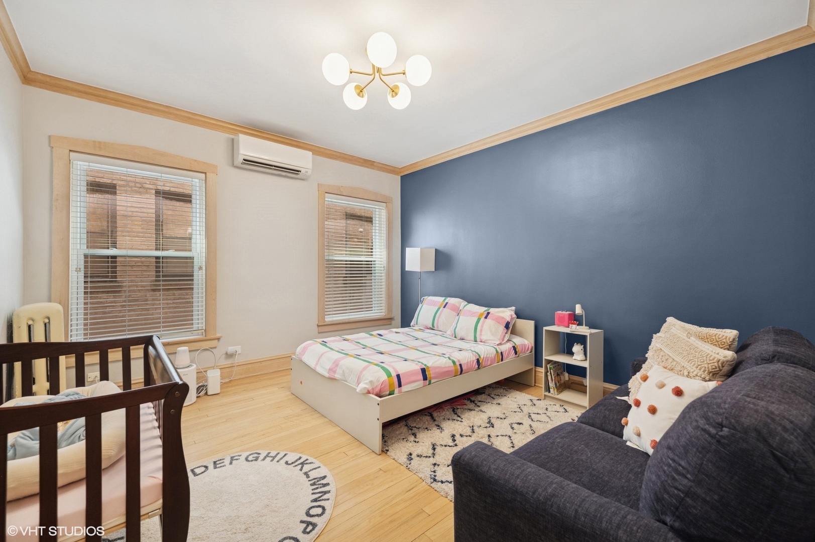622 W Waveland Avenue Unit: 2W