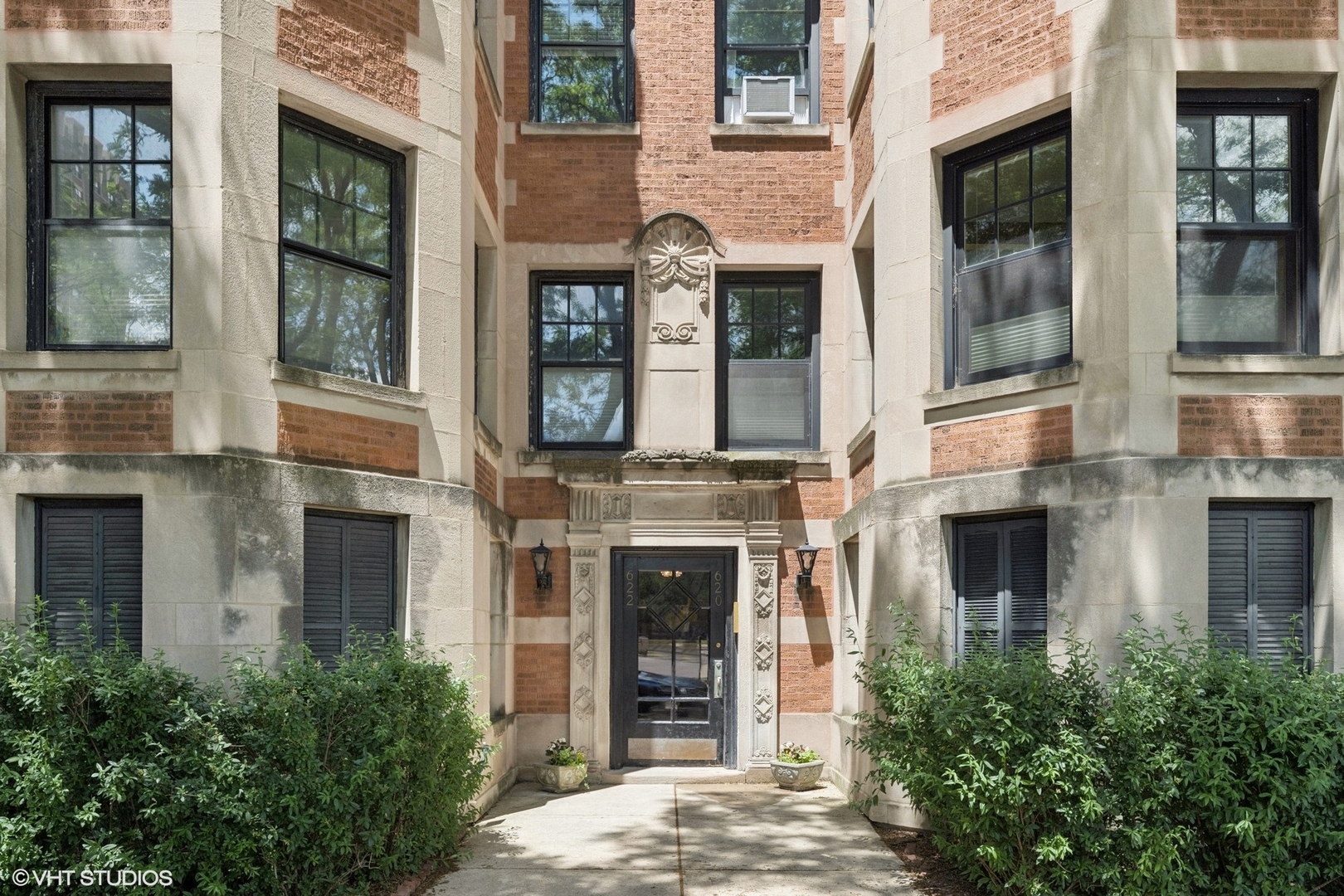 622 W Waveland Avenue Unit: 2W