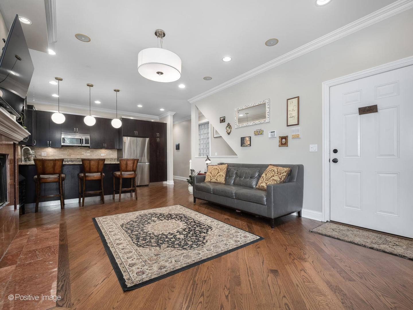 2651 W Haddon Avenue Unit: 1