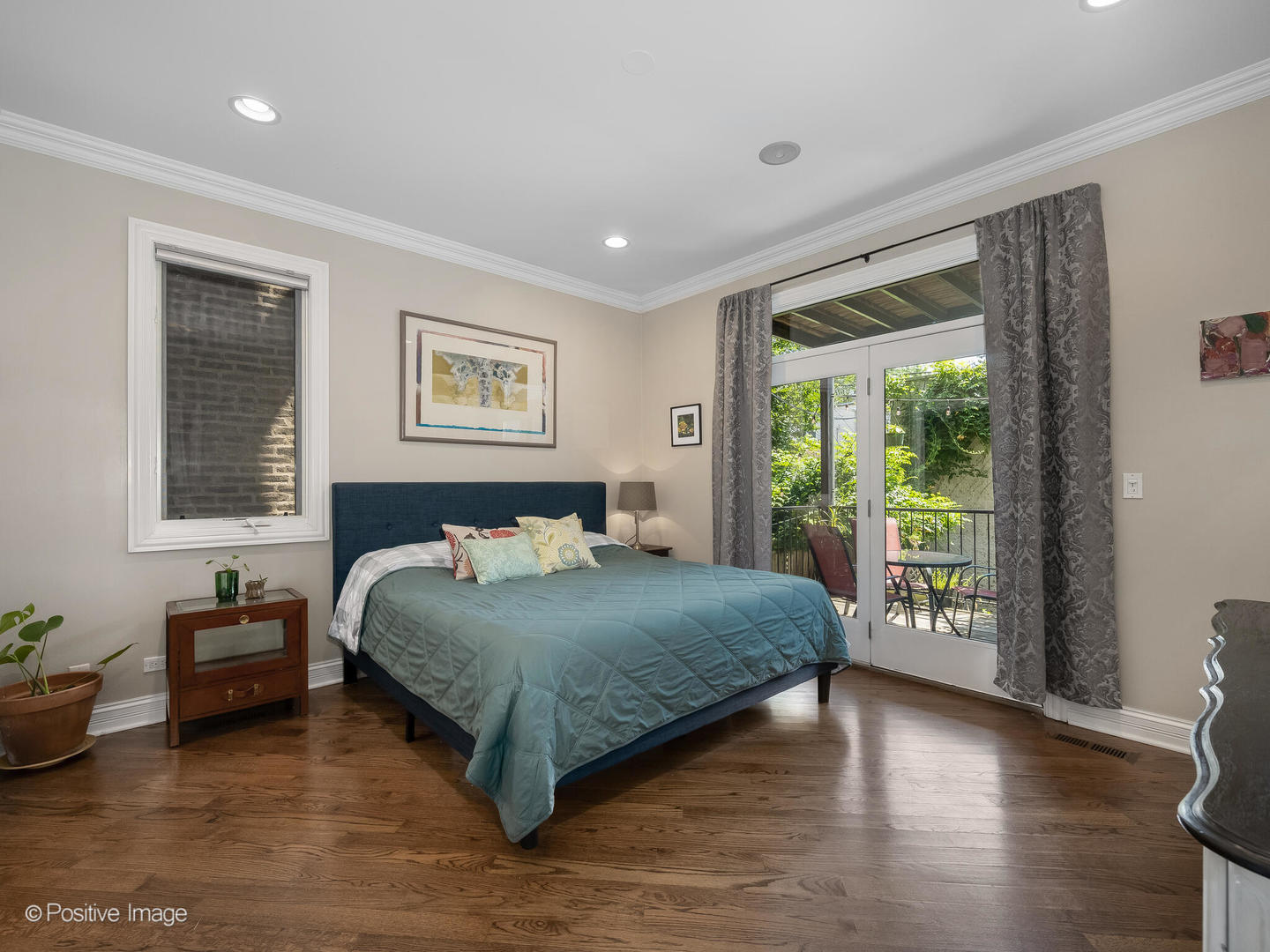 2651 W Haddon Avenue Unit: 1