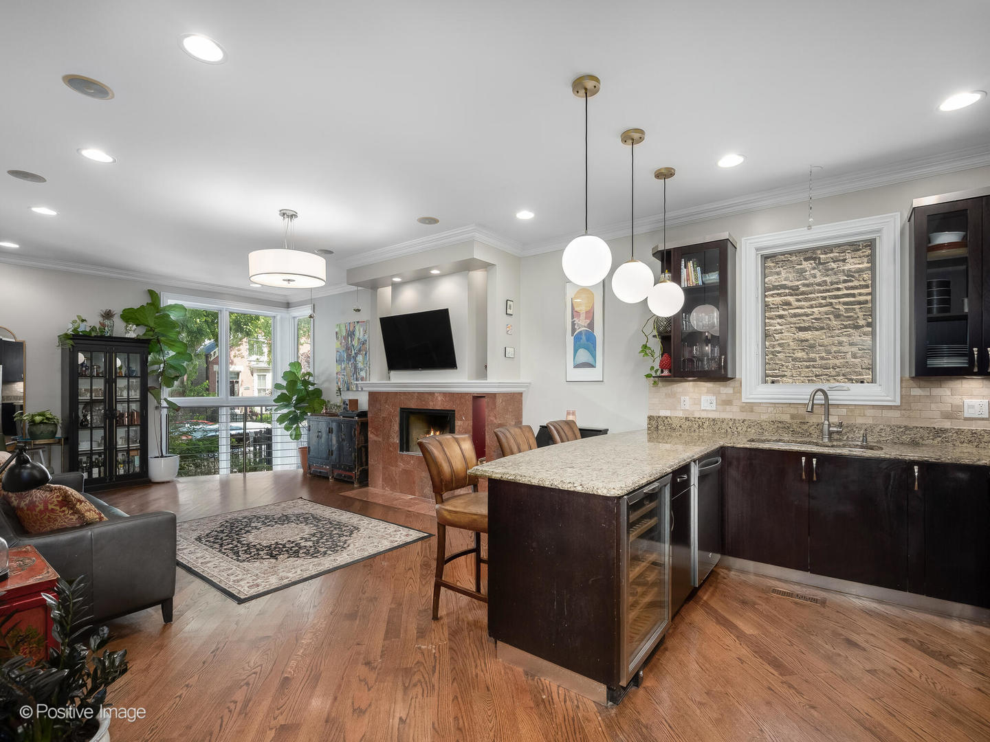 2651 W Haddon Avenue Unit: 1