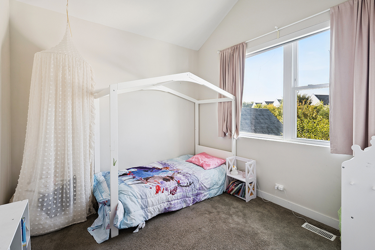 3704 N Milwaukee Avenue