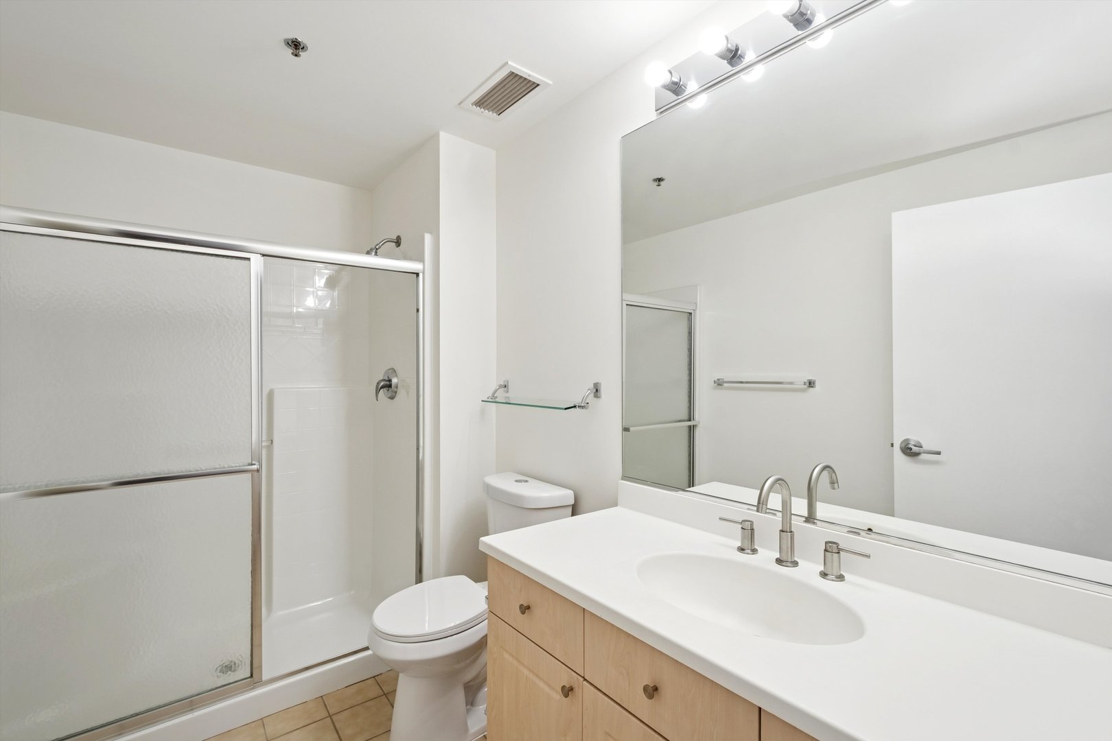 3500 S SANGAMON Street Unit: 401