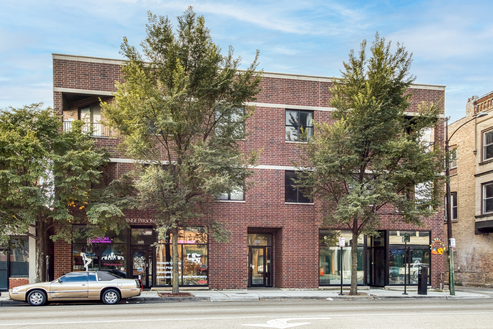 2605 W NORTH Avenue Unit: 2C