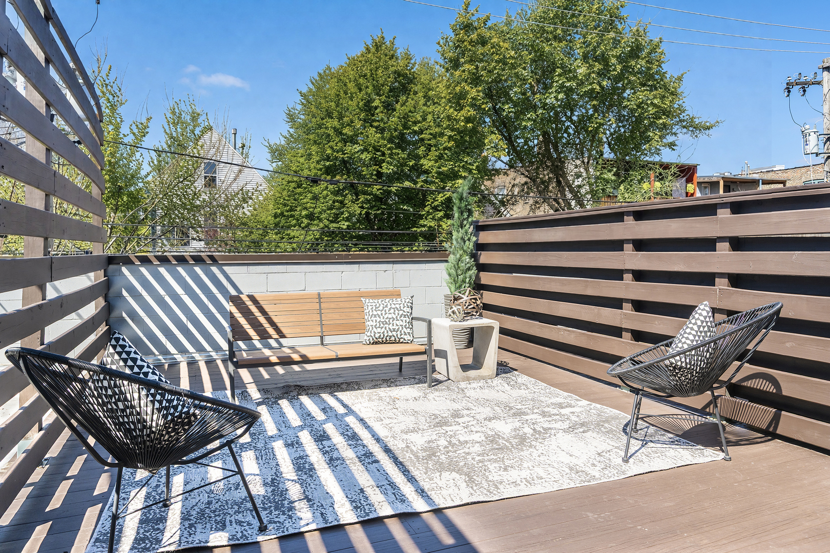 934 N California Avenue Unit: 2S