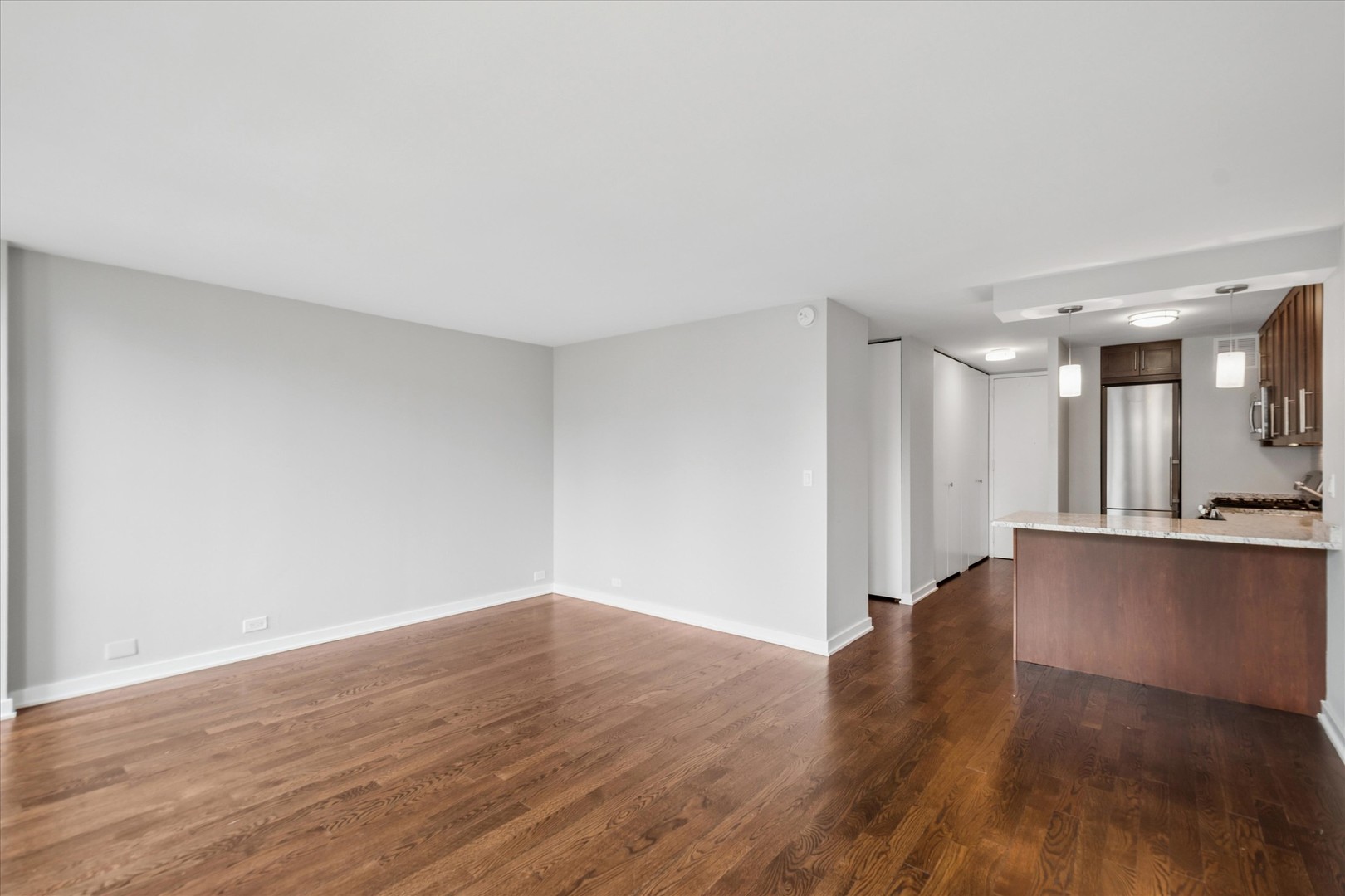 1 E Scott Street Unit: 1112