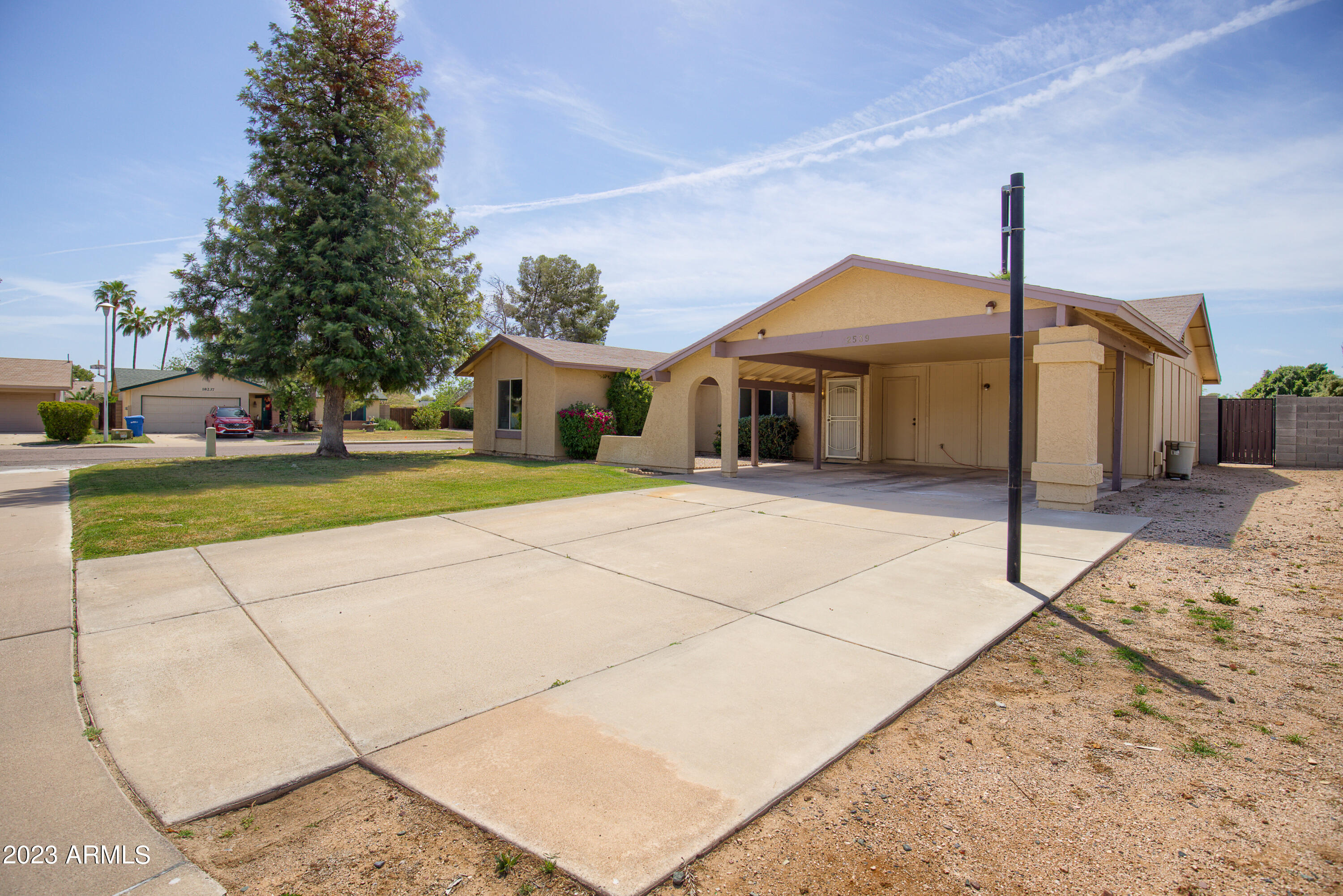 2539 E VILLA MARIA Drive