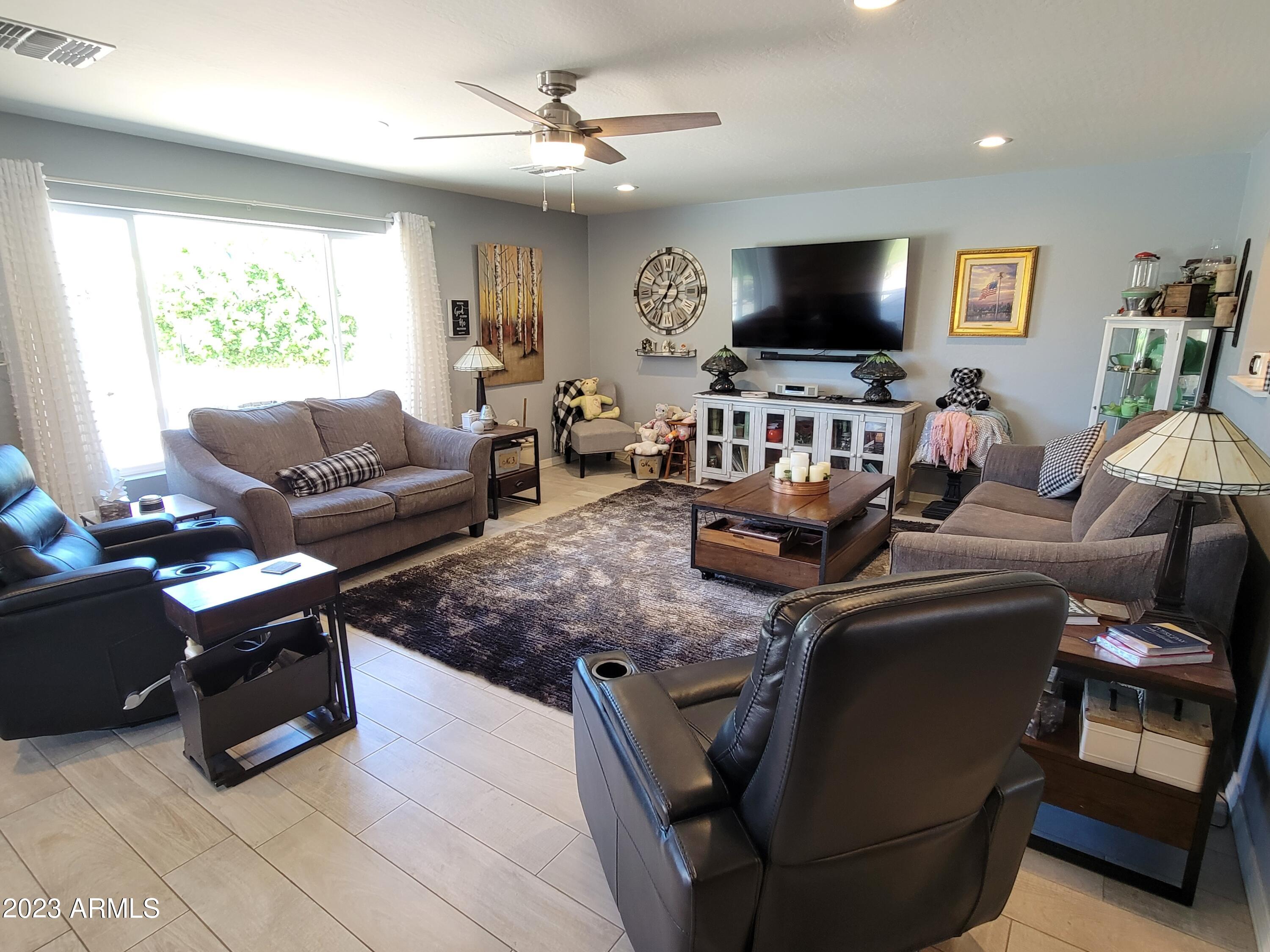 8224 E FARMDALE Drive
