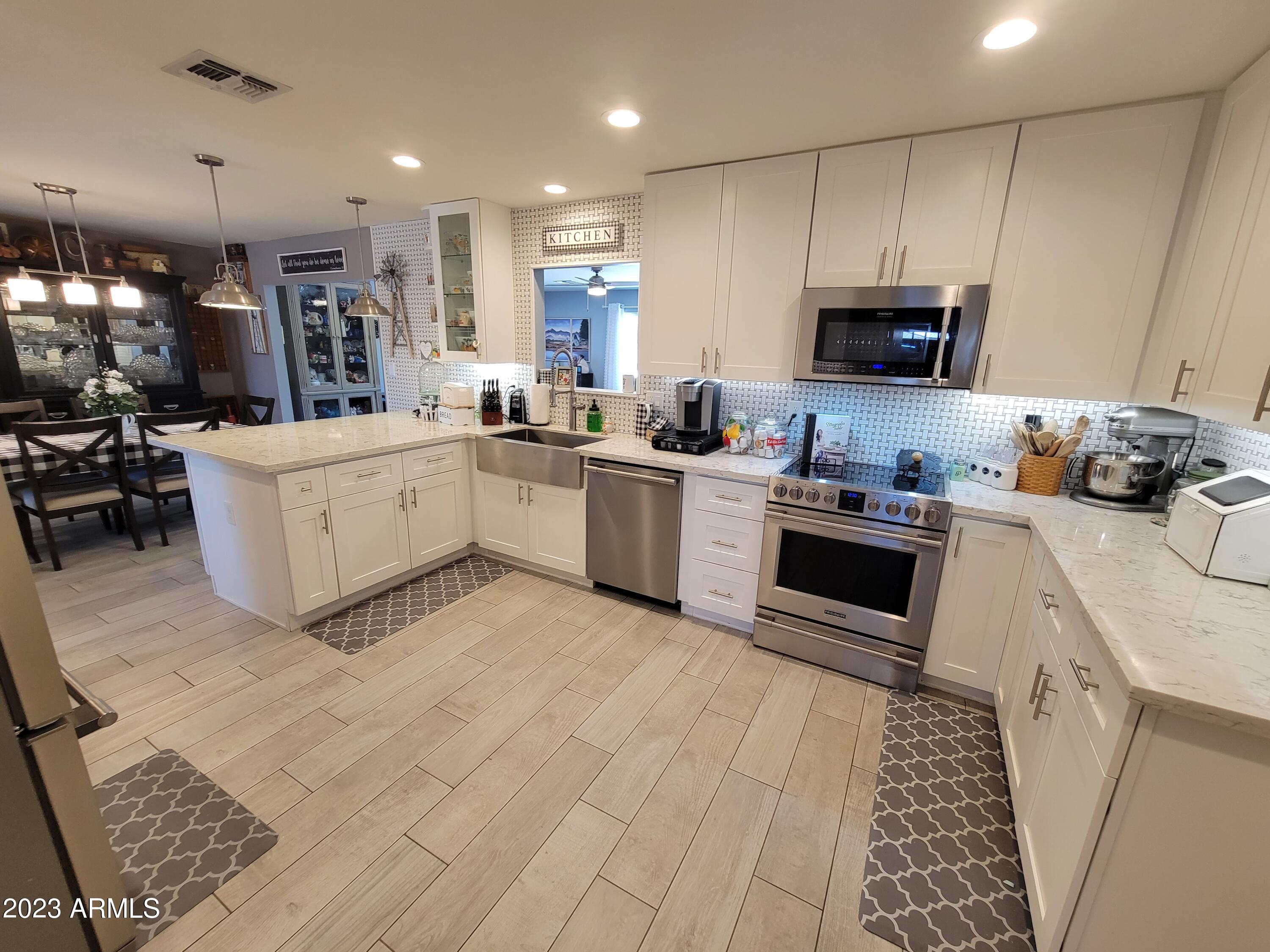 8224 E FARMDALE Drive
