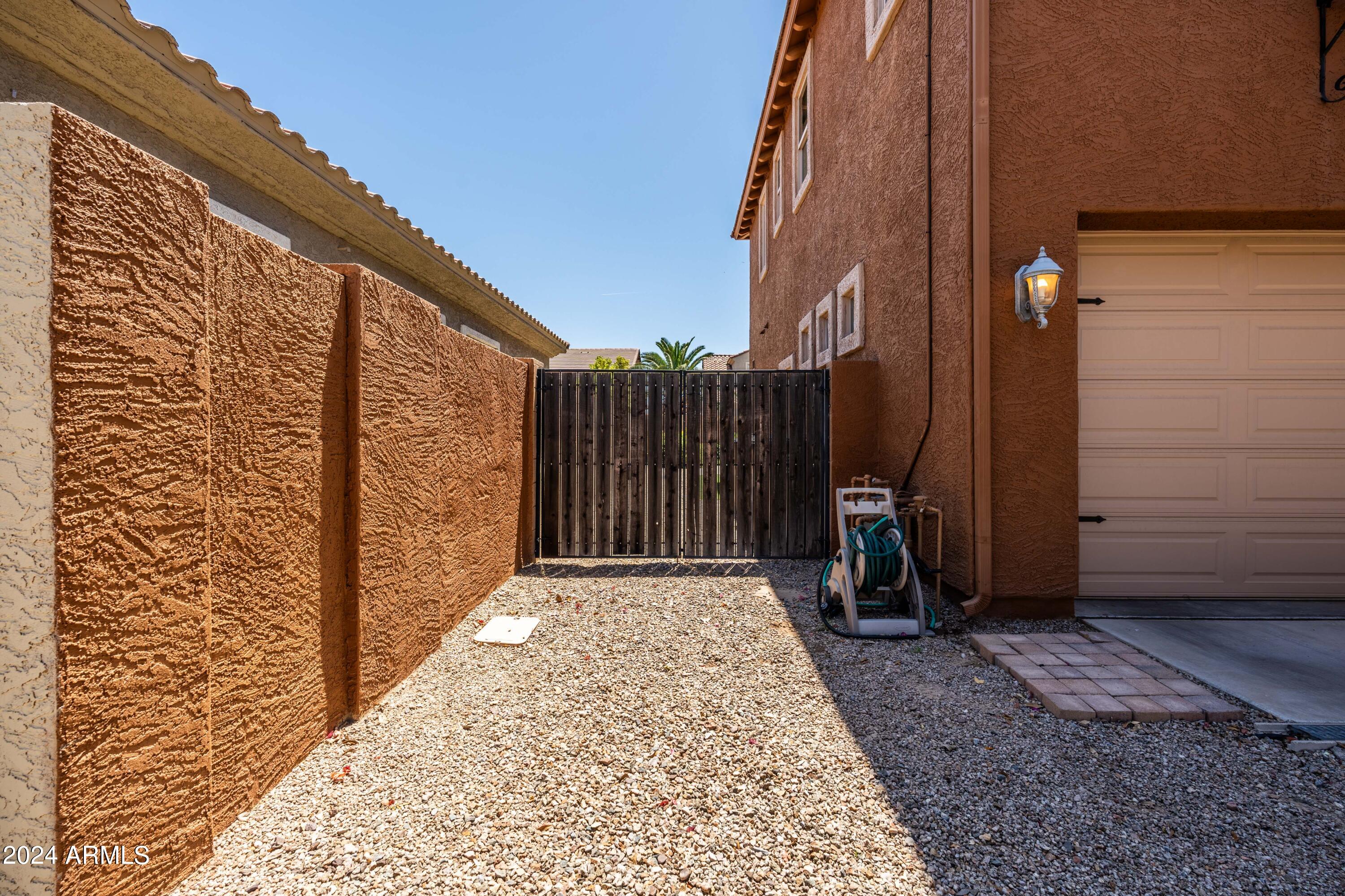 20277 E SILVER CREEK Lane
