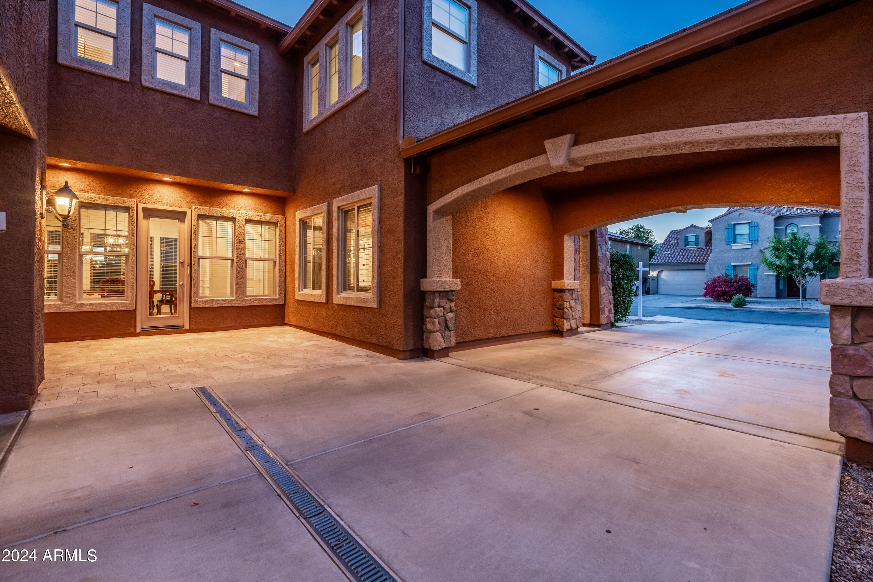 20277 E SILVER CREEK Lane