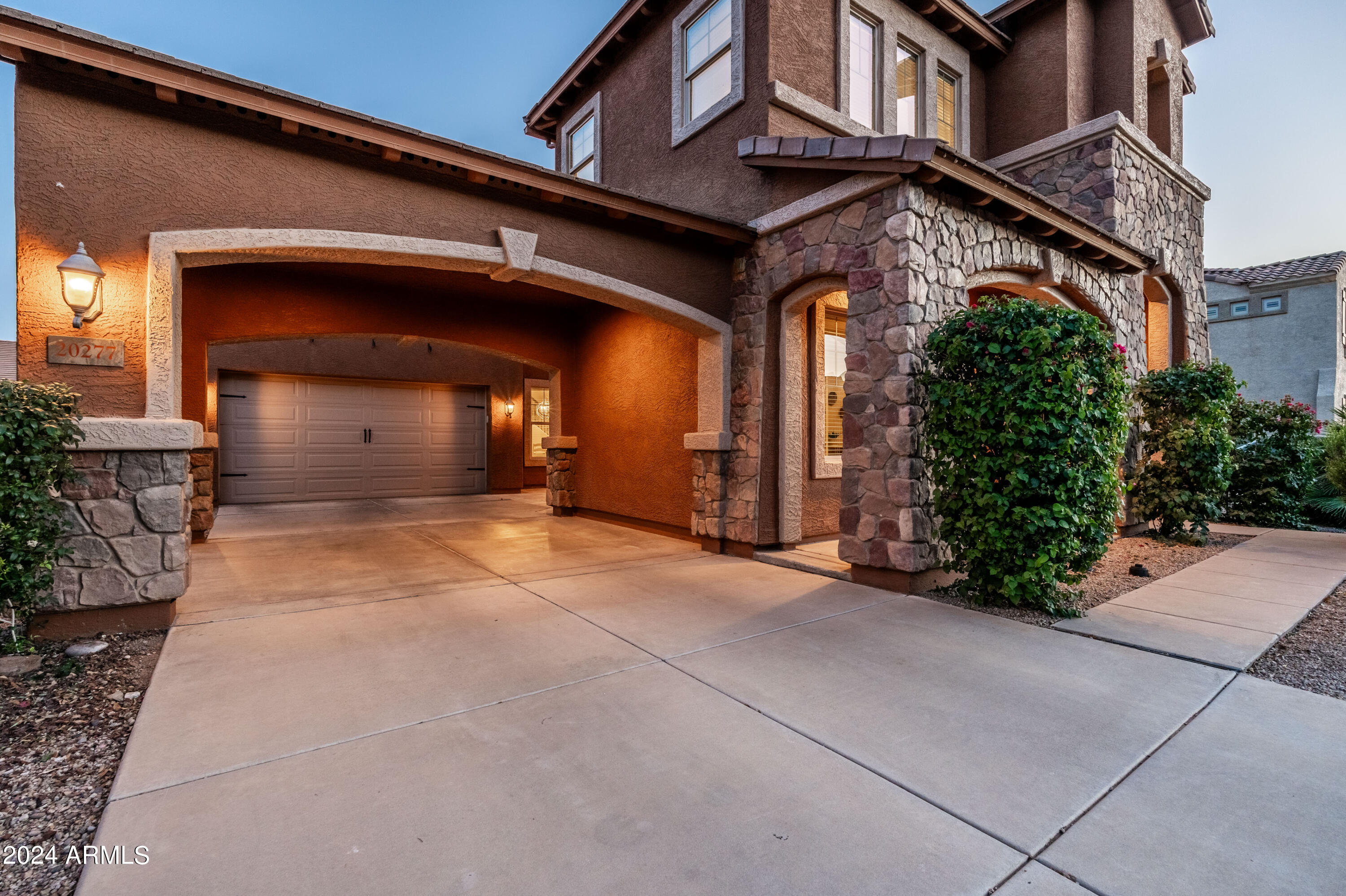 20277 E SILVER CREEK Lane