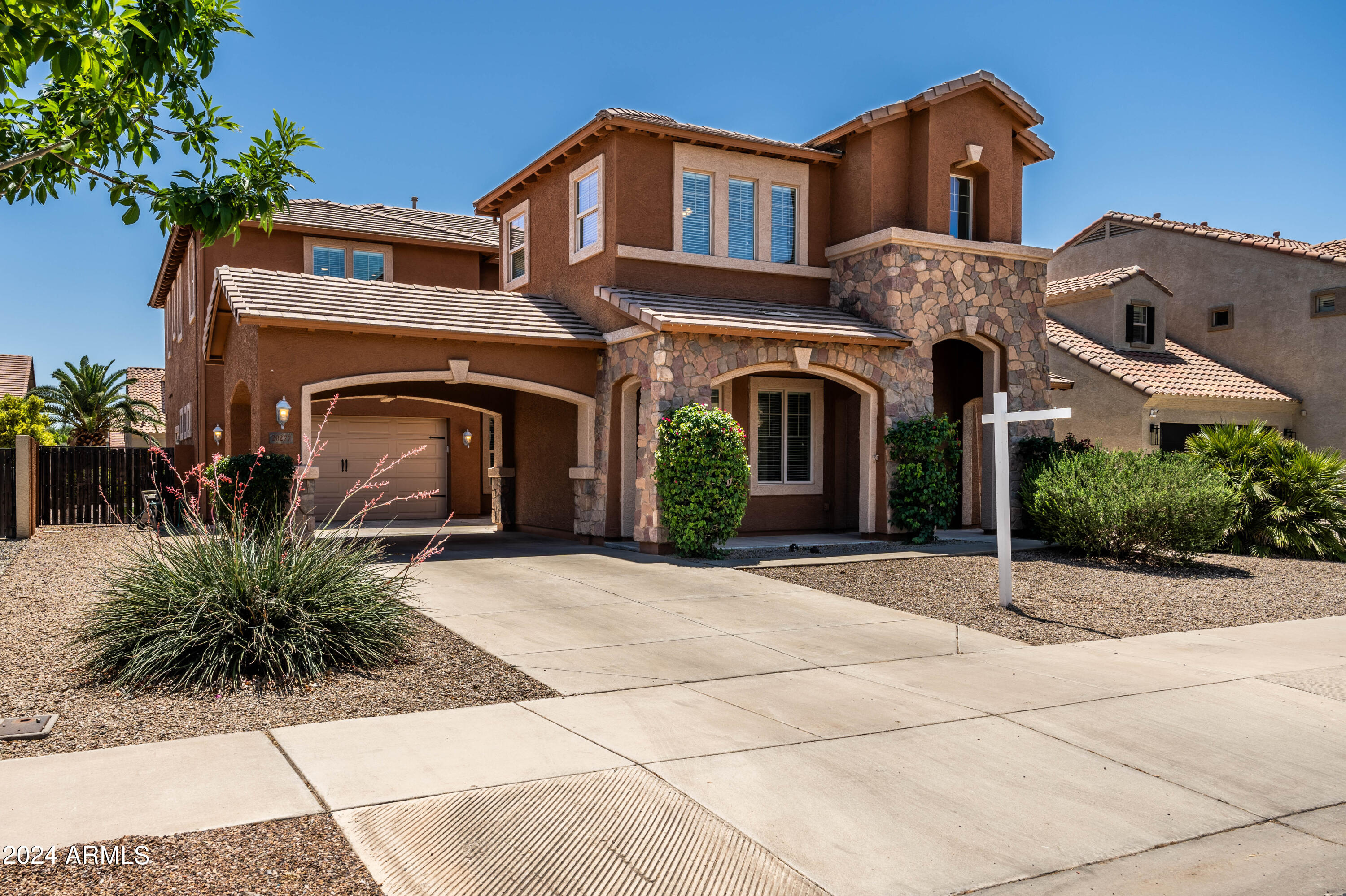 20277 E SILVER CREEK Lane