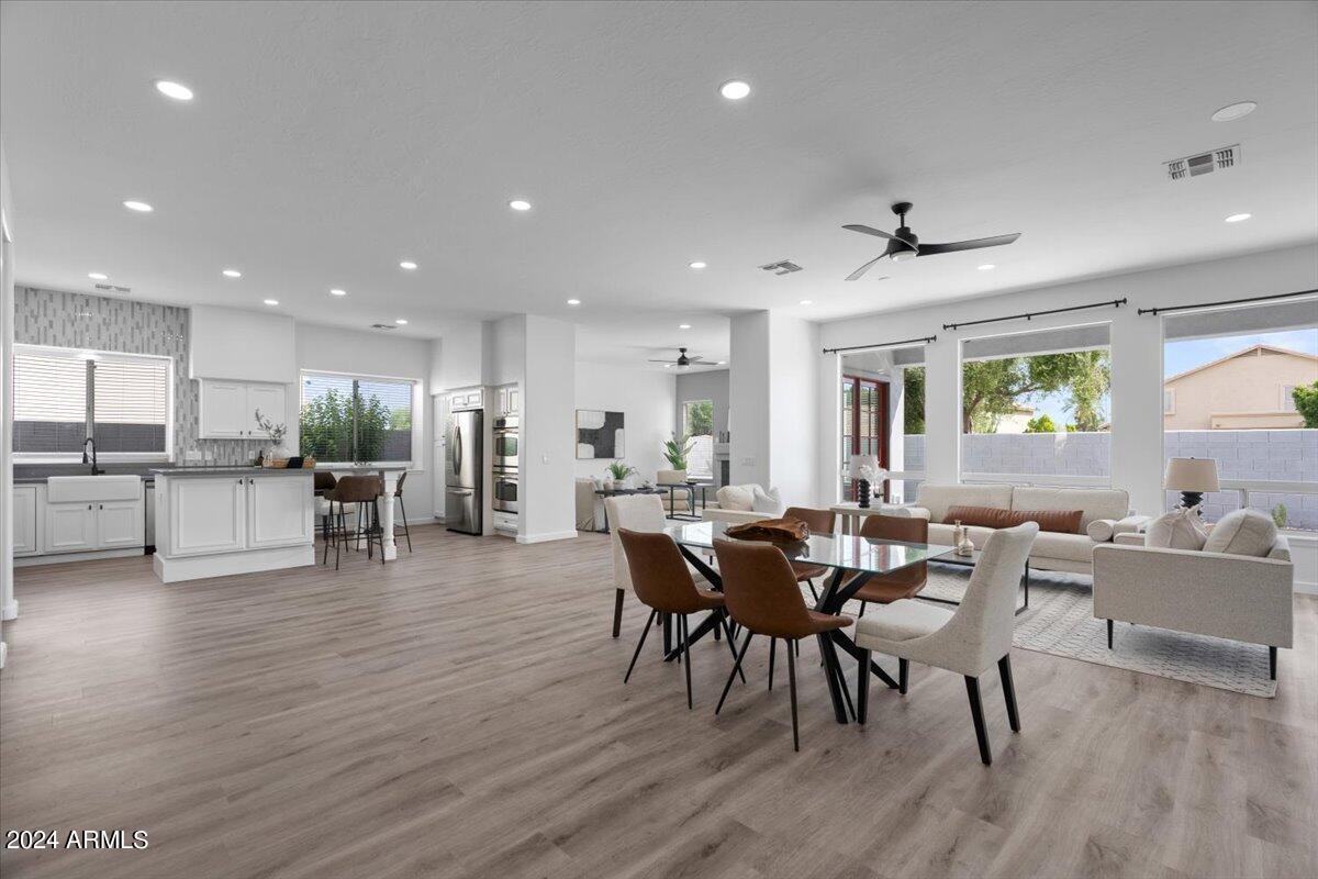 3381 S BEVERLY Place