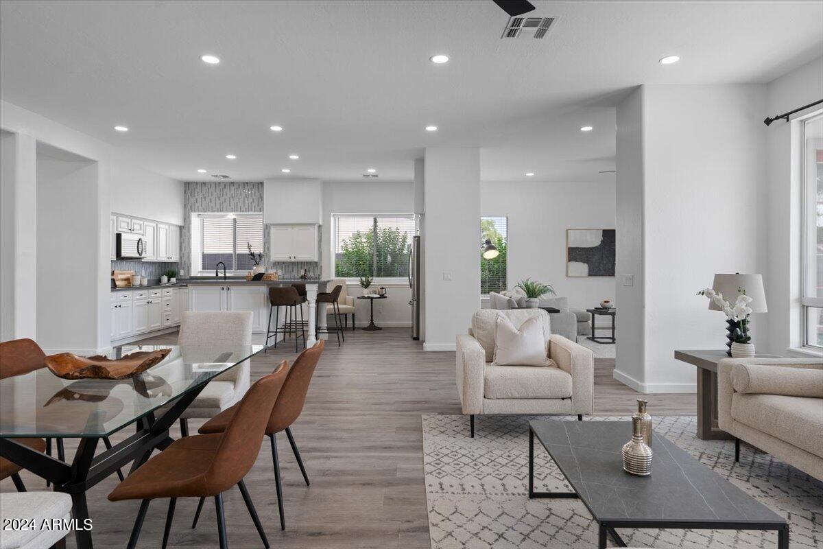 3381 S BEVERLY Place