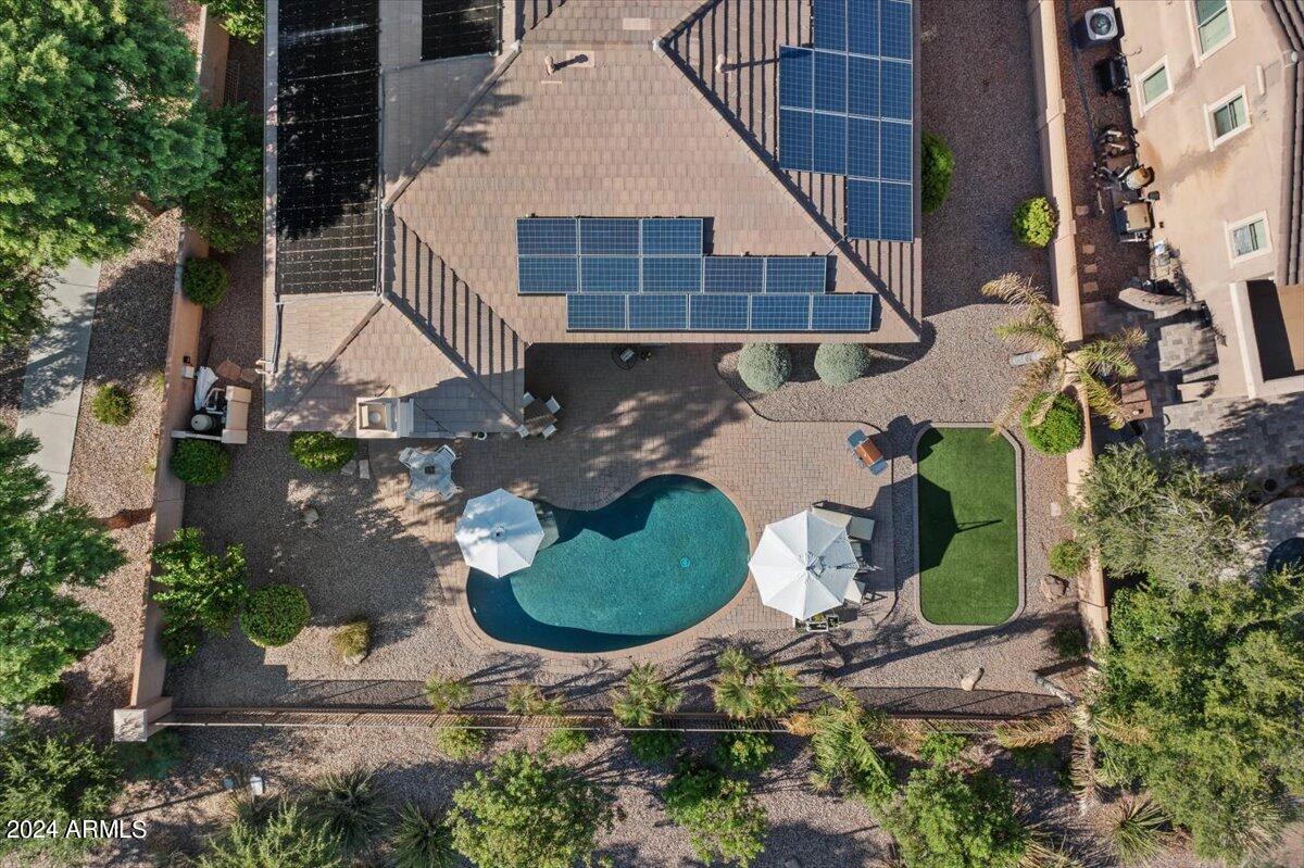 3713 E NOLAN Drive