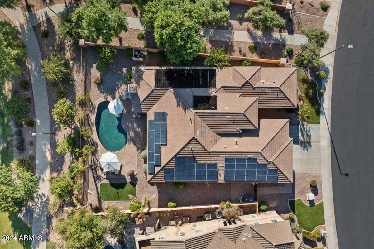 3713 E NOLAN Drive