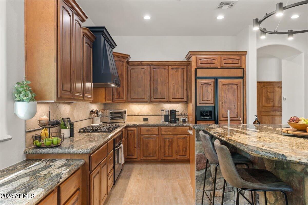 3713 E NOLAN Drive