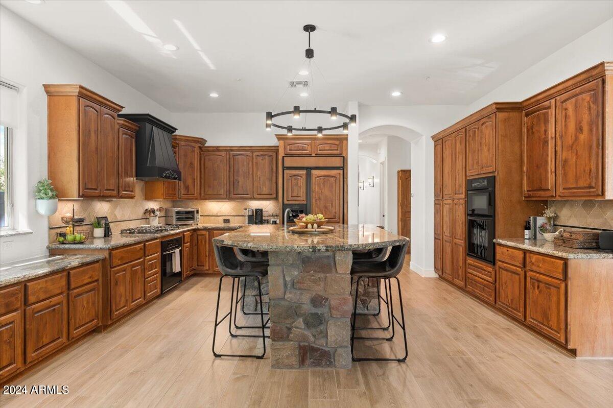 3713 E NOLAN Drive