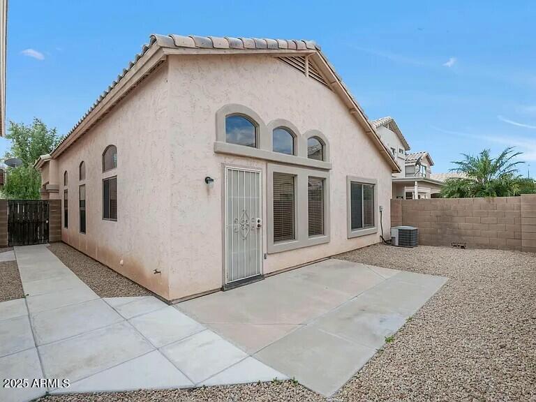7216 E KRAMER Street