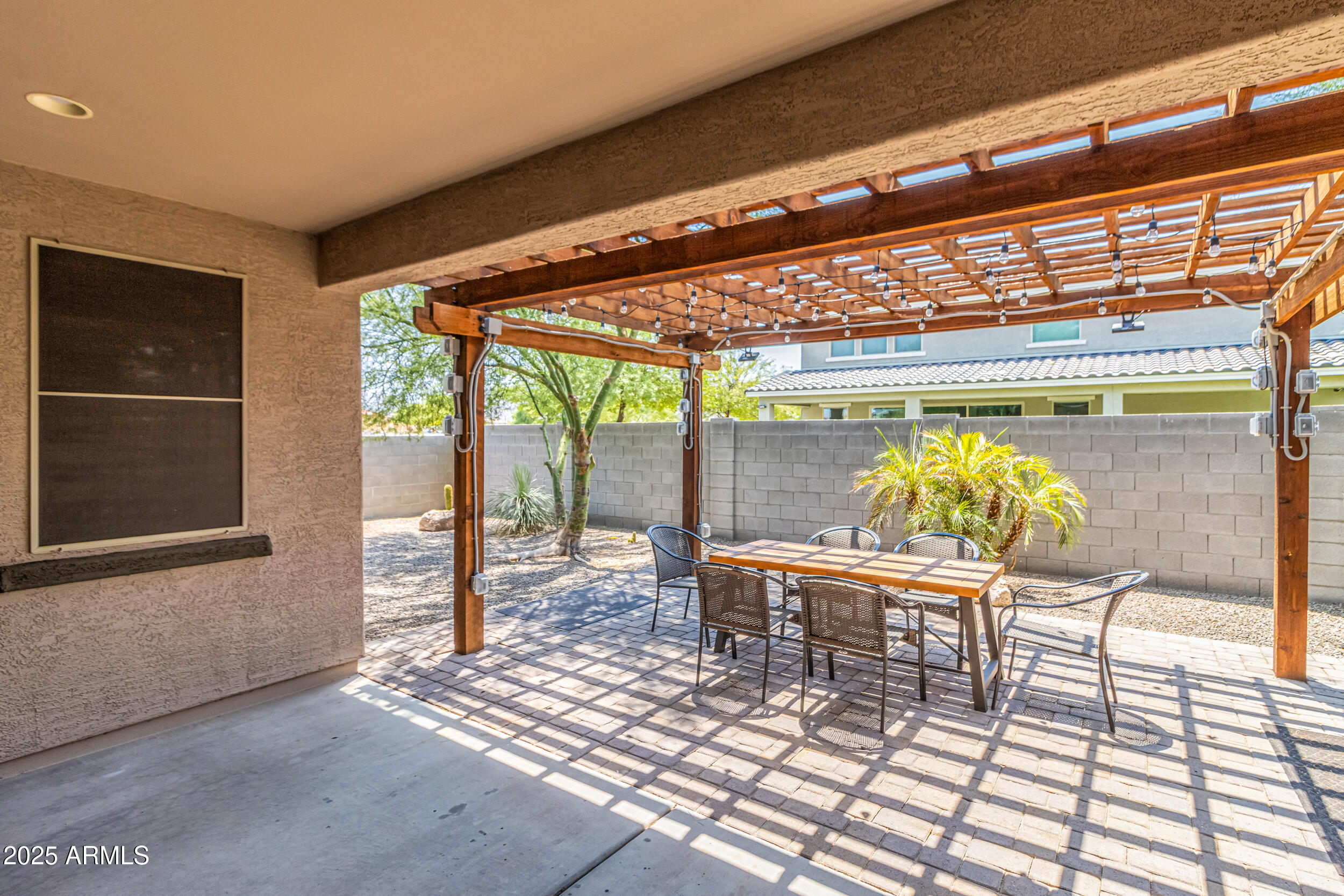 4107 W DESERT Lane