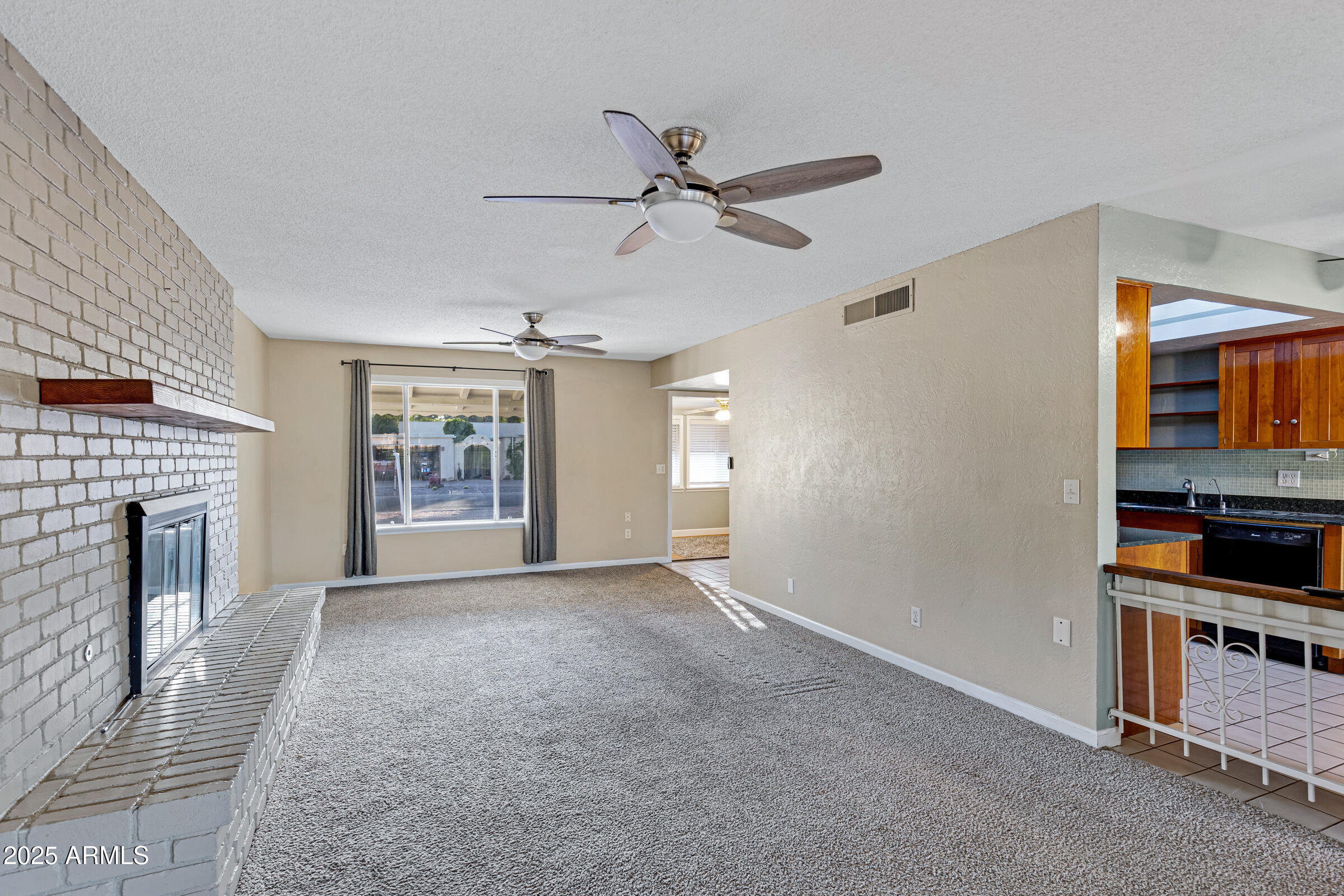 635 S EDGEWATER Drive